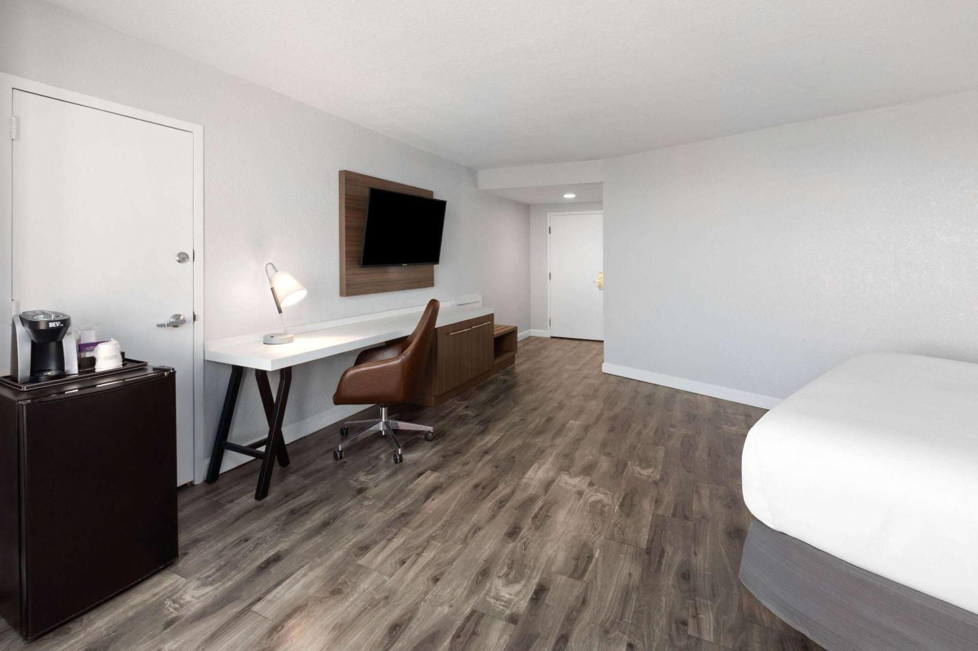 Wyndham Garden Norfolk Downtown Hotel Eksteriør billede