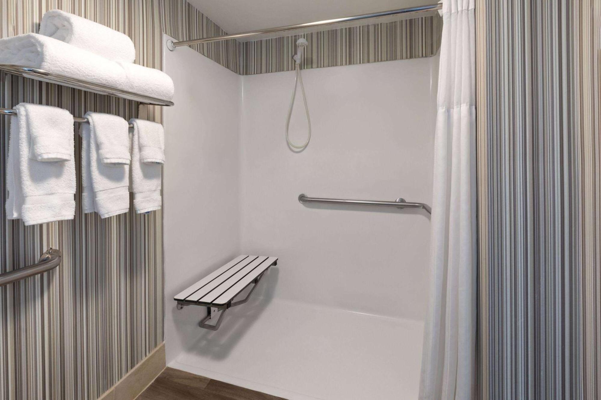 Wyndham Garden Norfolk Downtown Hotel Eksteriør billede